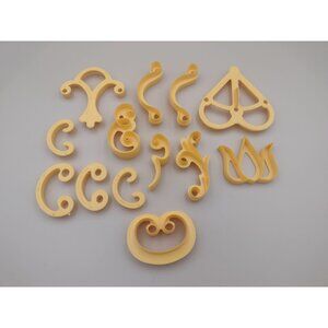 Vintage Wilson Yellow Cake Decorative Presses Shapes Baking Birthday Florish